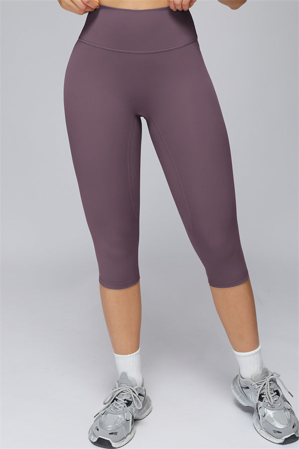 The FlexCore Sports Bra Capri Leggings 2-Piece Set
